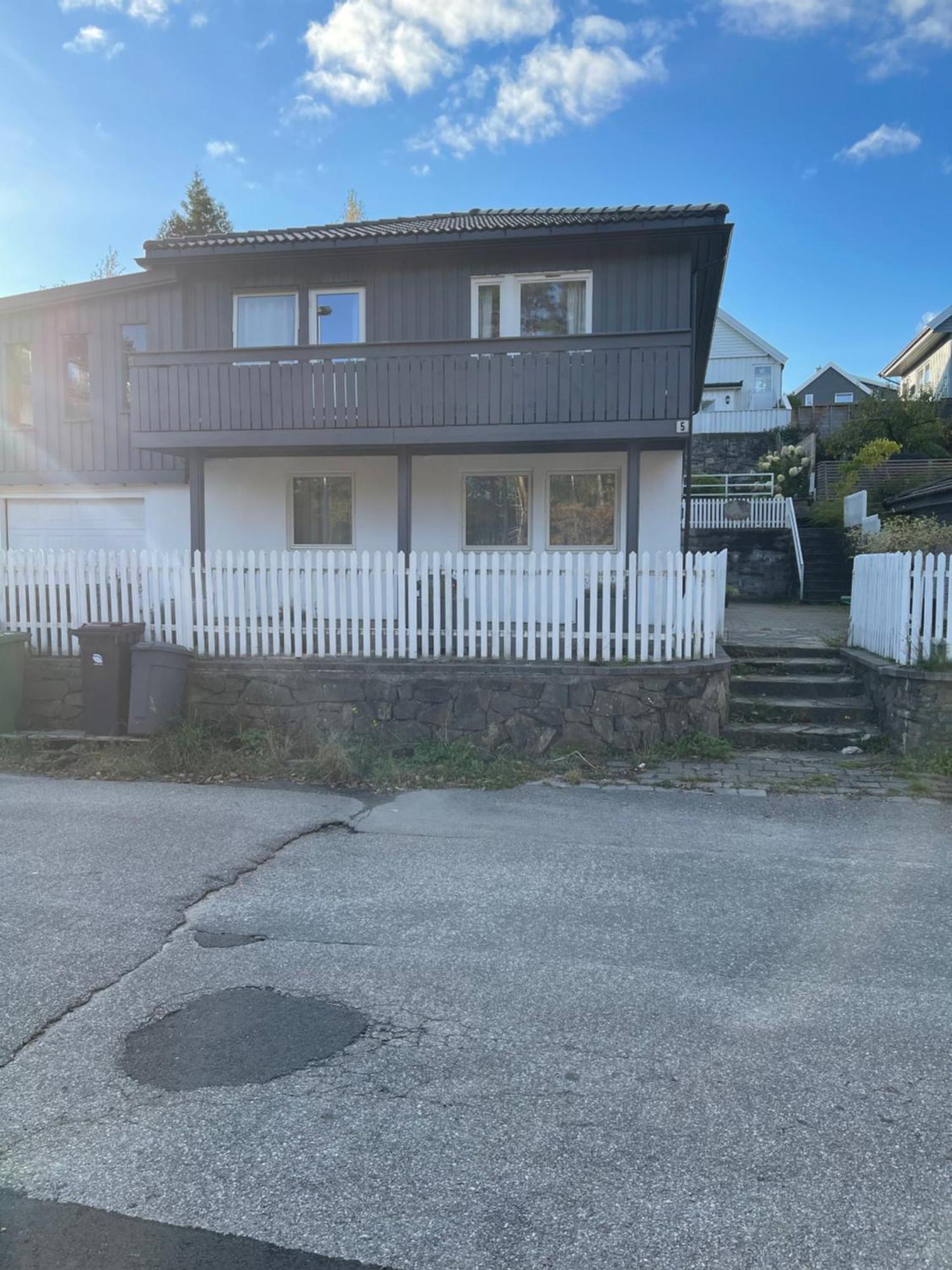 Lys Rent Og Trivelig Hybelleilighet Kristiansand Ngoại thất bức ảnh