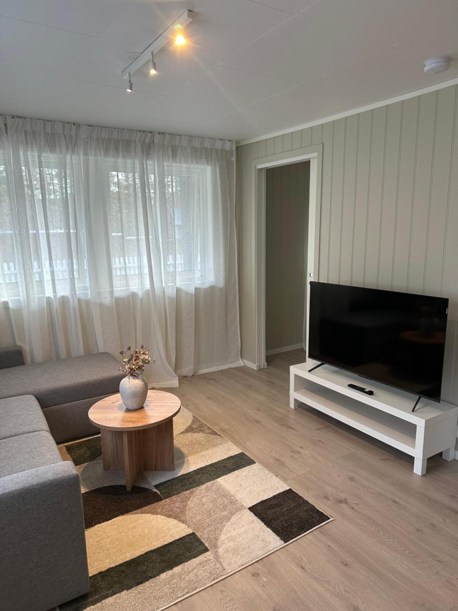 Lys Rent Og Trivelig Hybelleilighet Kristiansand Ngoại thất bức ảnh